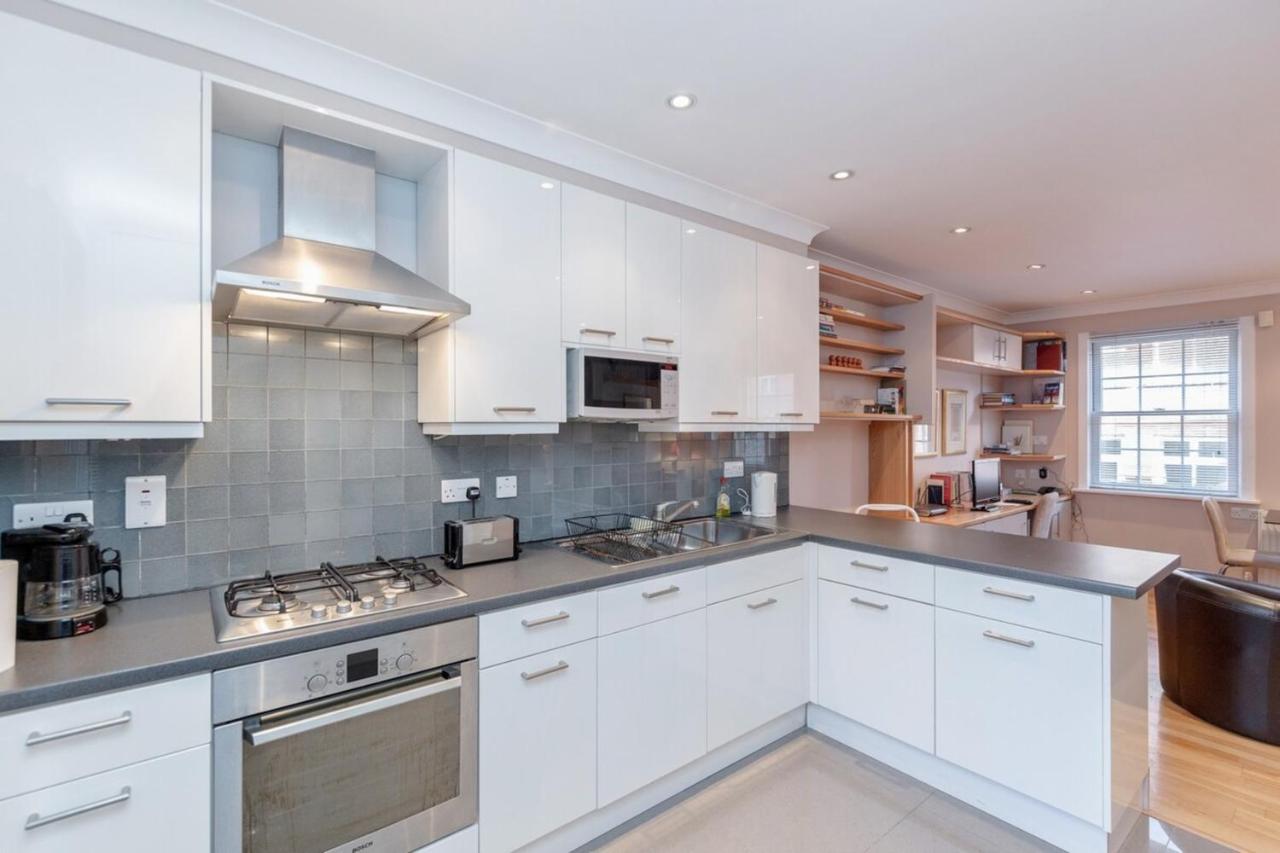 Beautiful 1 Bedroom Apartment In Victoria London Eksteriør bilde