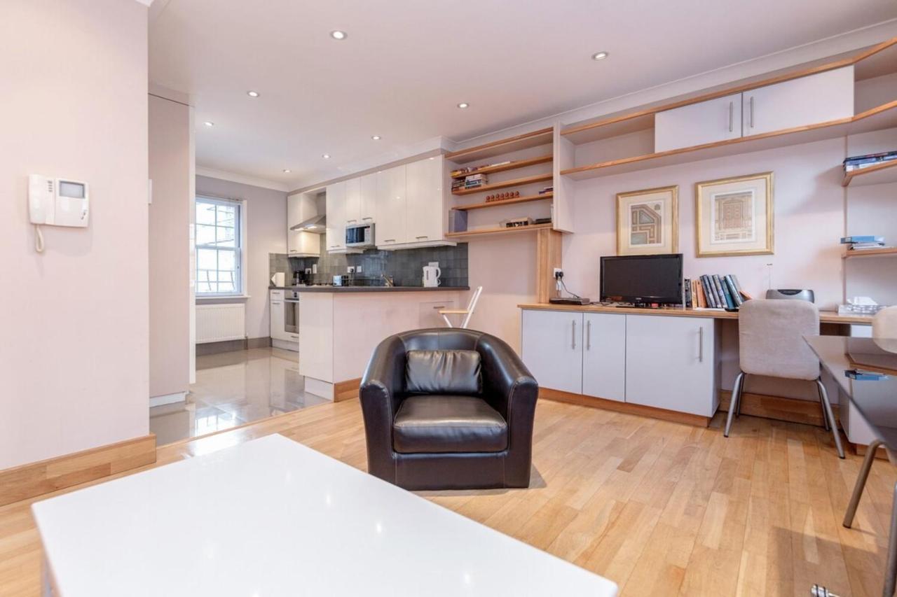 Beautiful 1 Bedroom Apartment In Victoria London Eksteriør bilde