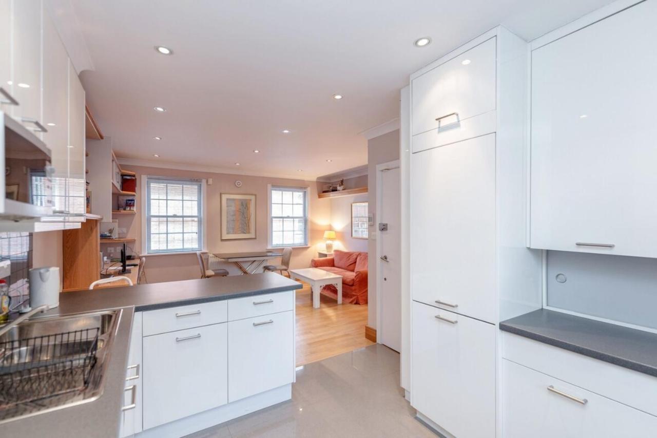 Beautiful 1 Bedroom Apartment In Victoria London Eksteriør bilde