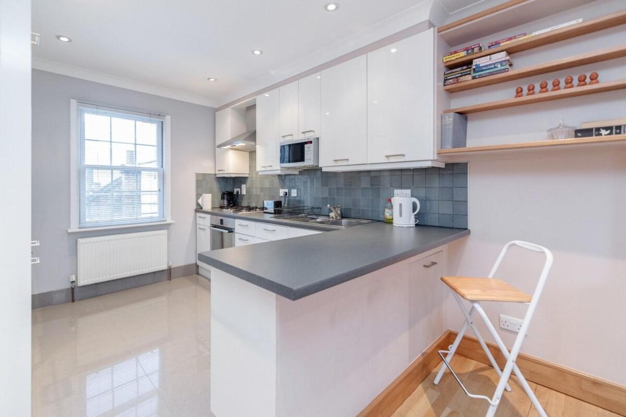 Beautiful 1 Bedroom Apartment In Victoria London Eksteriør bilde